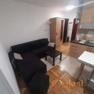Garsonjera na Sajmištu – odlična investiciona prilika!